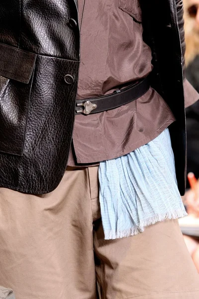 Look 8
